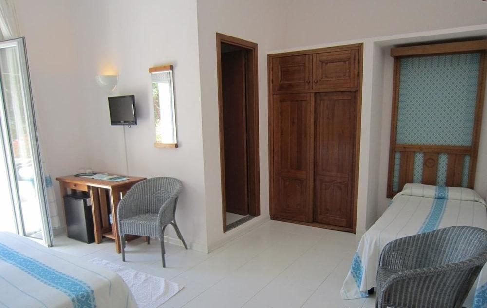 Albergo Miramare Cala Gonone Eksteriør bilde